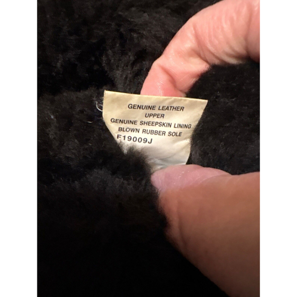 UGG Australia Womens Bailey W Button NWT 5803 W/JTRD size 5 Women’s - Picture 7 of 9